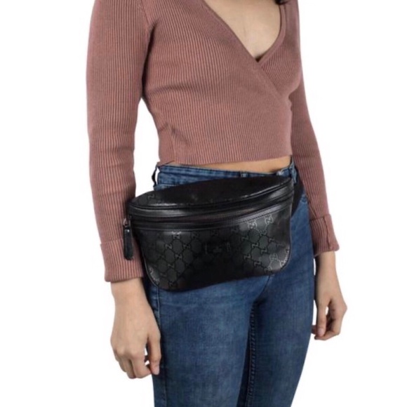 Authentic Gucci Imprime black canvas waist bag fanny pack belt bag - Picture 2 of 14
